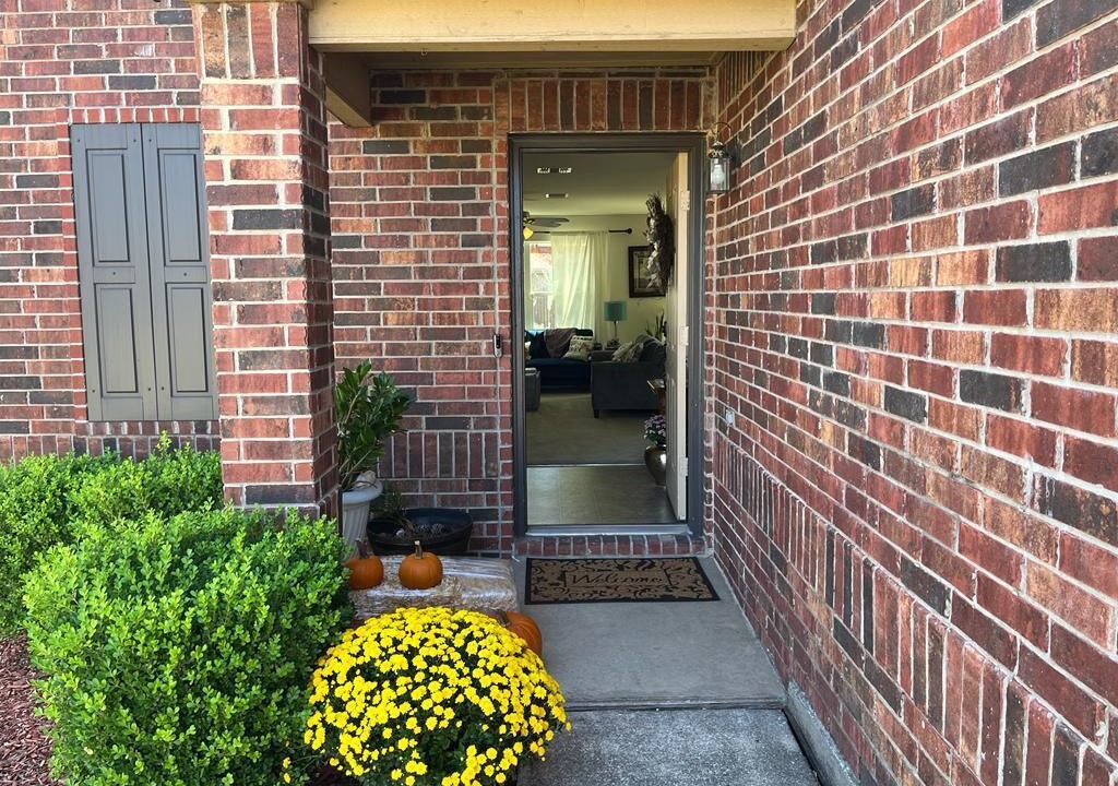 Photo of Outdoor in Manor