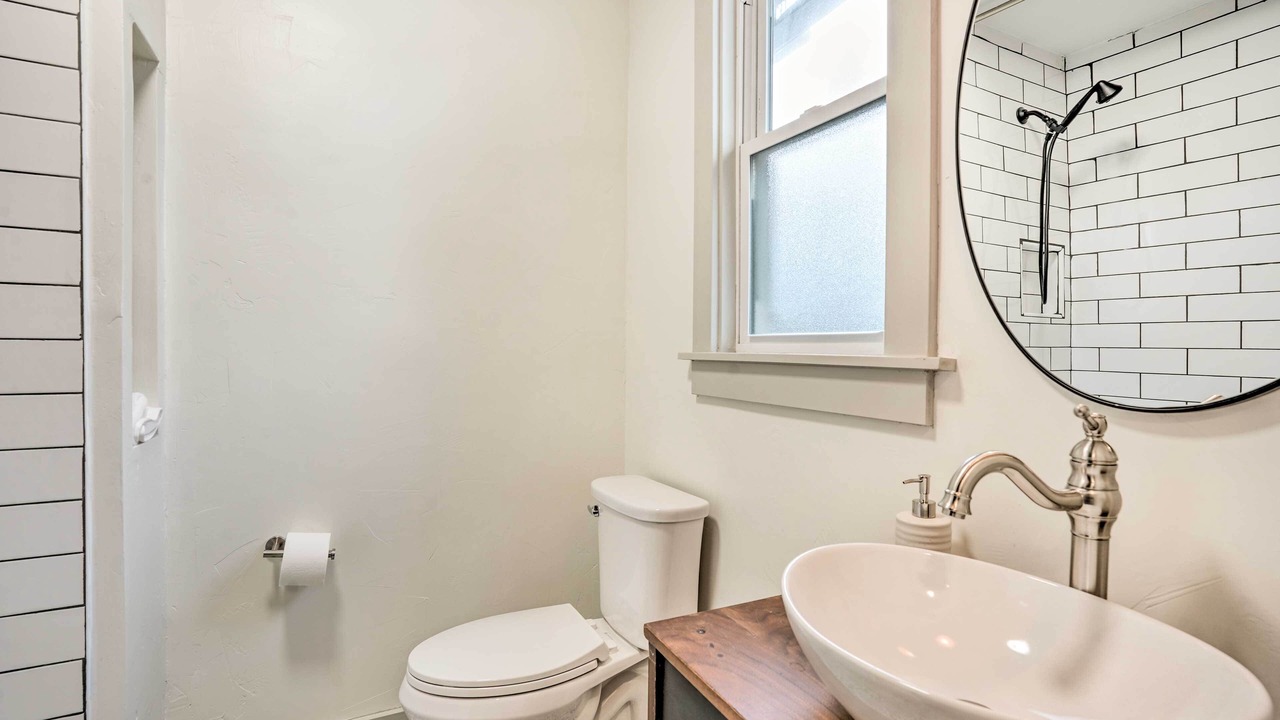 Photo of Bathroom in South Perry District