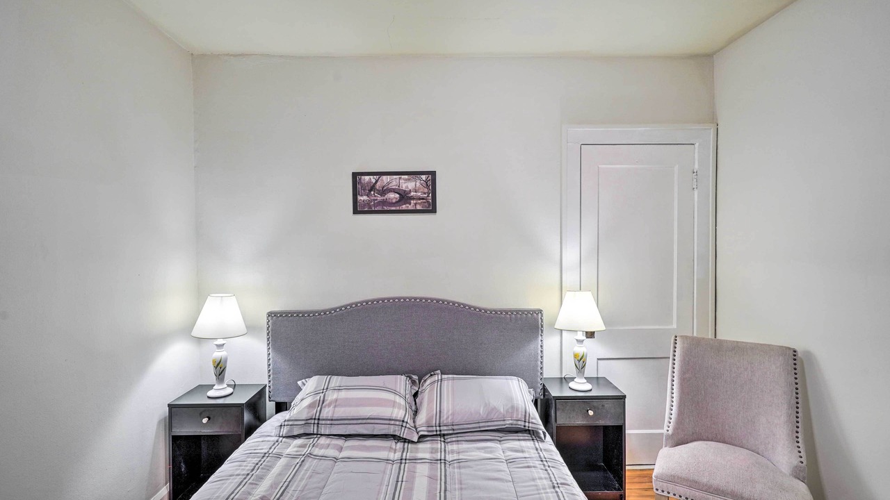 Photo of Bedroom in Melrose