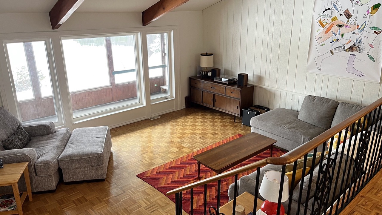 Photo of Livingroom in Brudenell