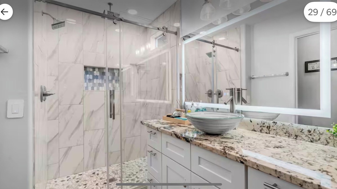 Photo of Bathroom in Roseview