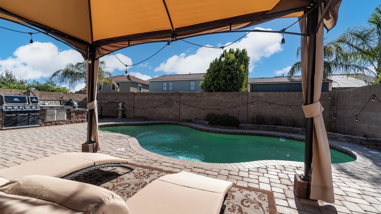 Photo of Outdoor in Roseview