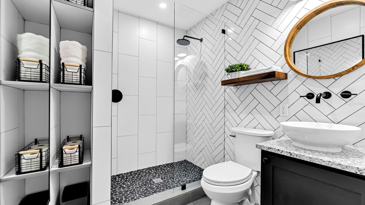Photo of Bathroom in Original Town