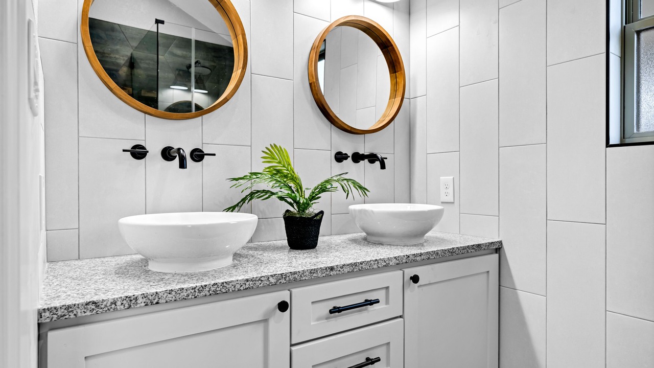 Photo of Bathroom in Original Town