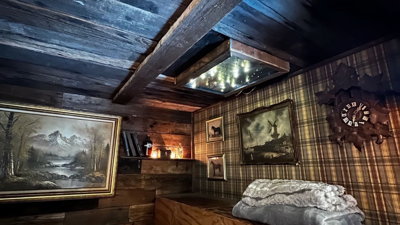 Photo of Bedroom in Oakland