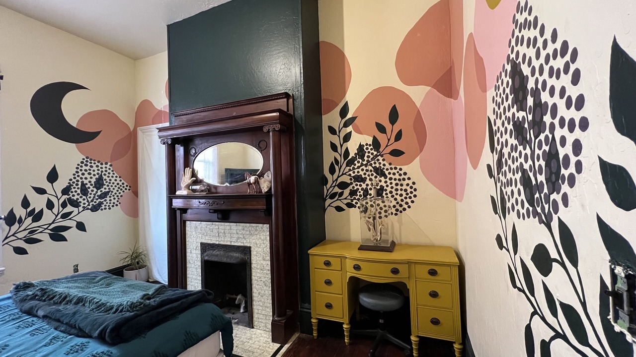 Photo of Bedroom in Oakland