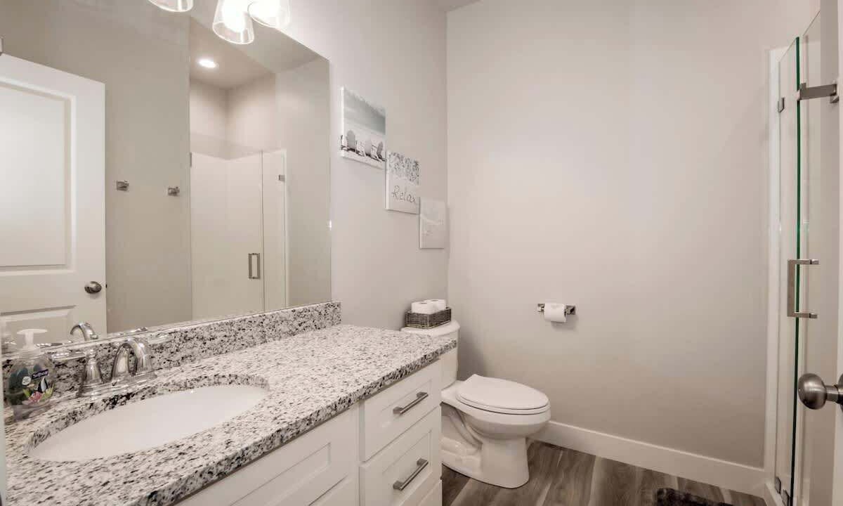 Photo of Bathroom in Garden City