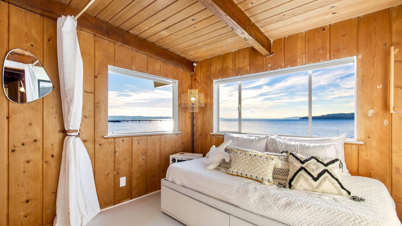 Photo of Bedroom in Des Moines