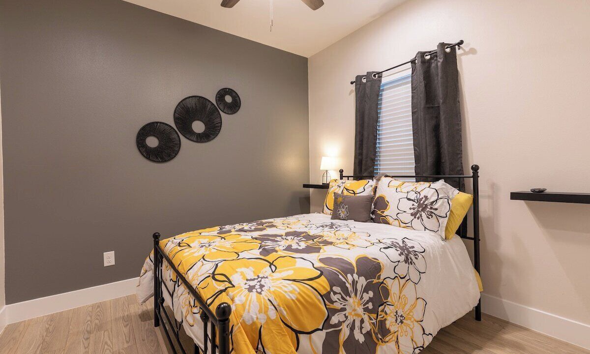 Photo of Bedroom in Montopolis