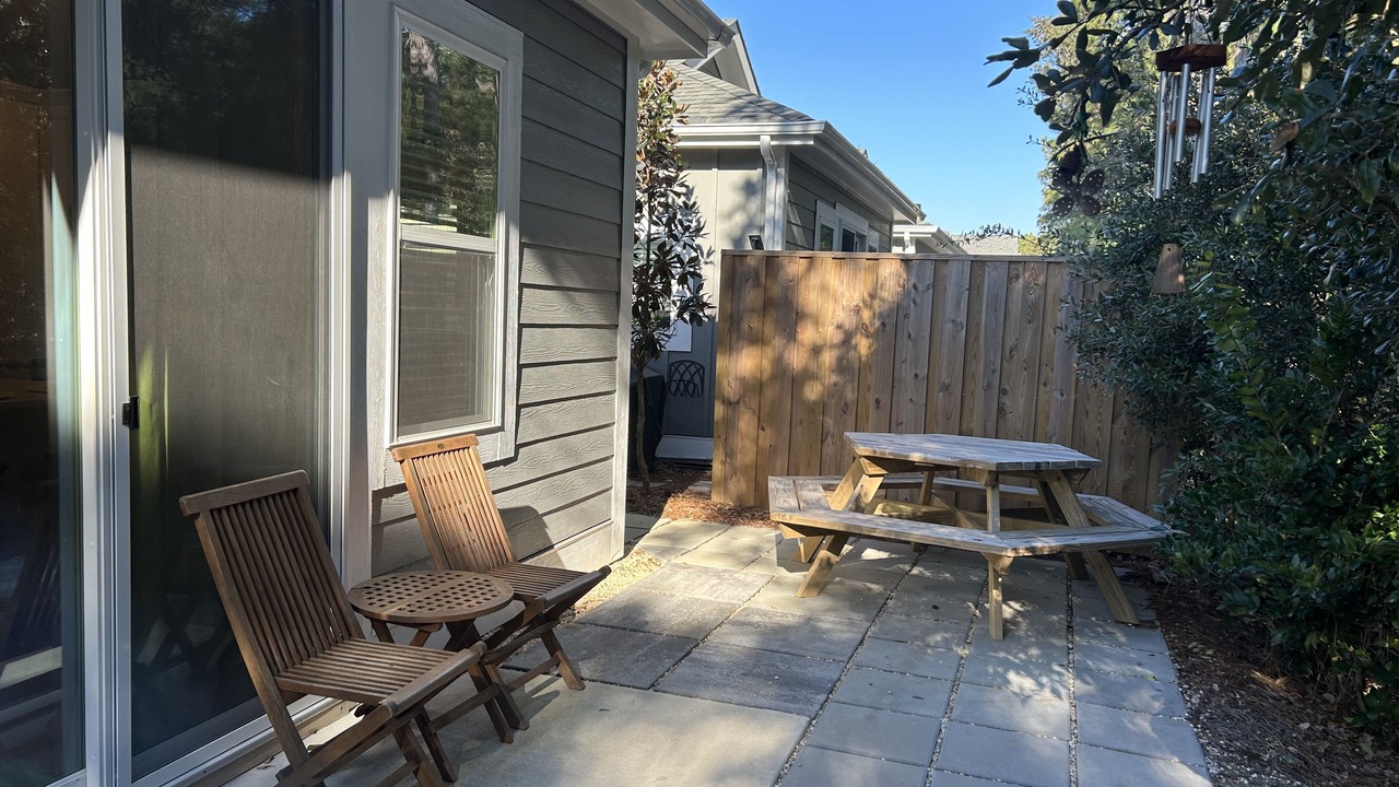 Photo of Outdoor in Corolla Light