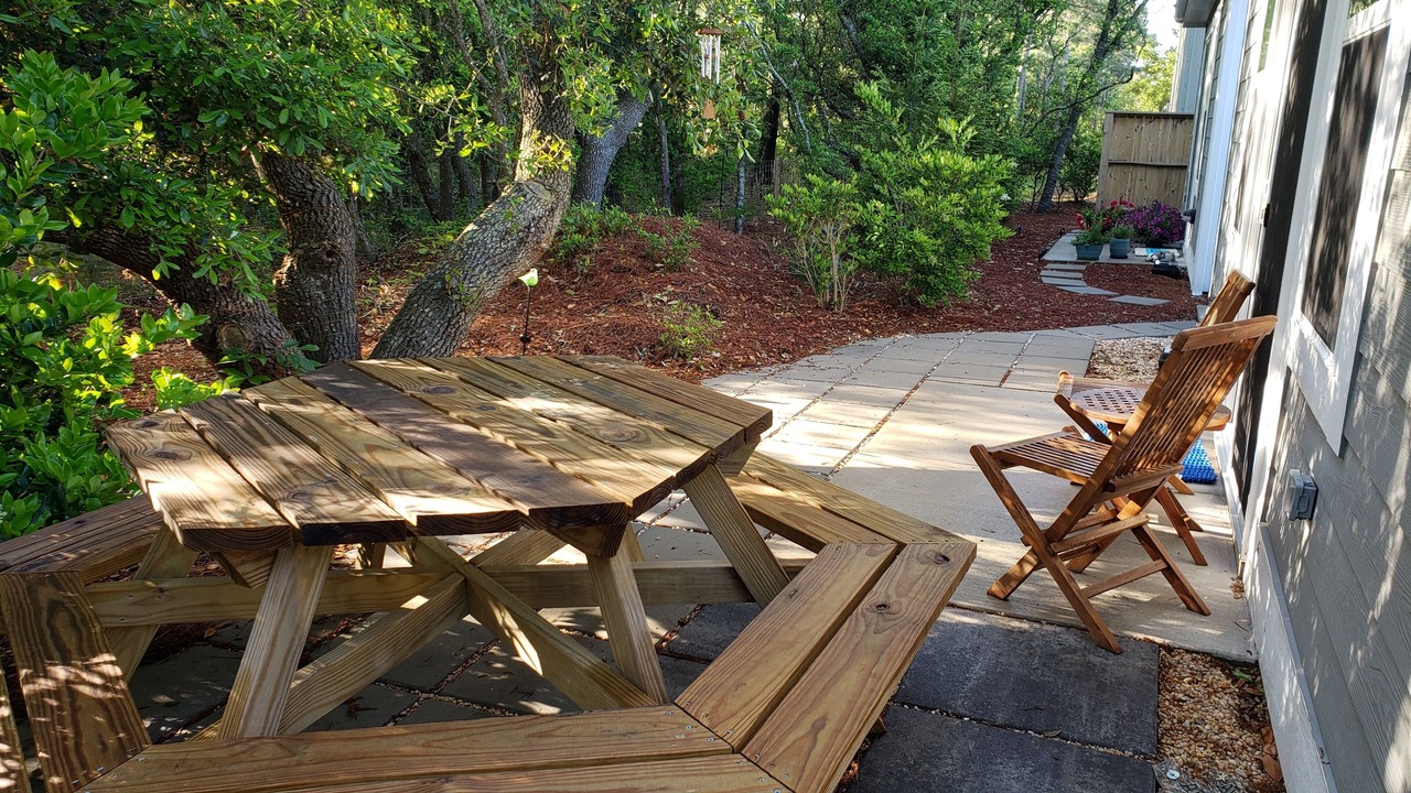 Photo of Outdoor in Corolla Light