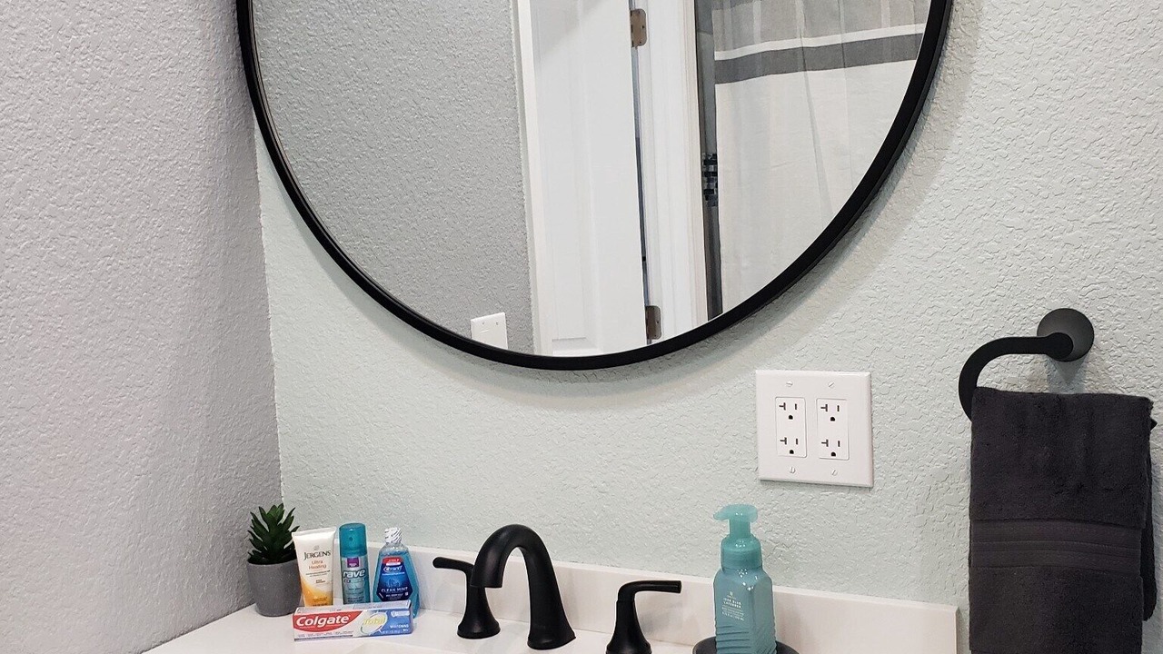 Photo of Bathroom in Scottsbluff
