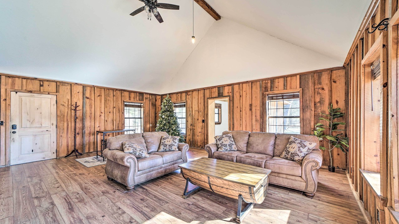Photo of Livingroom in Wilburton