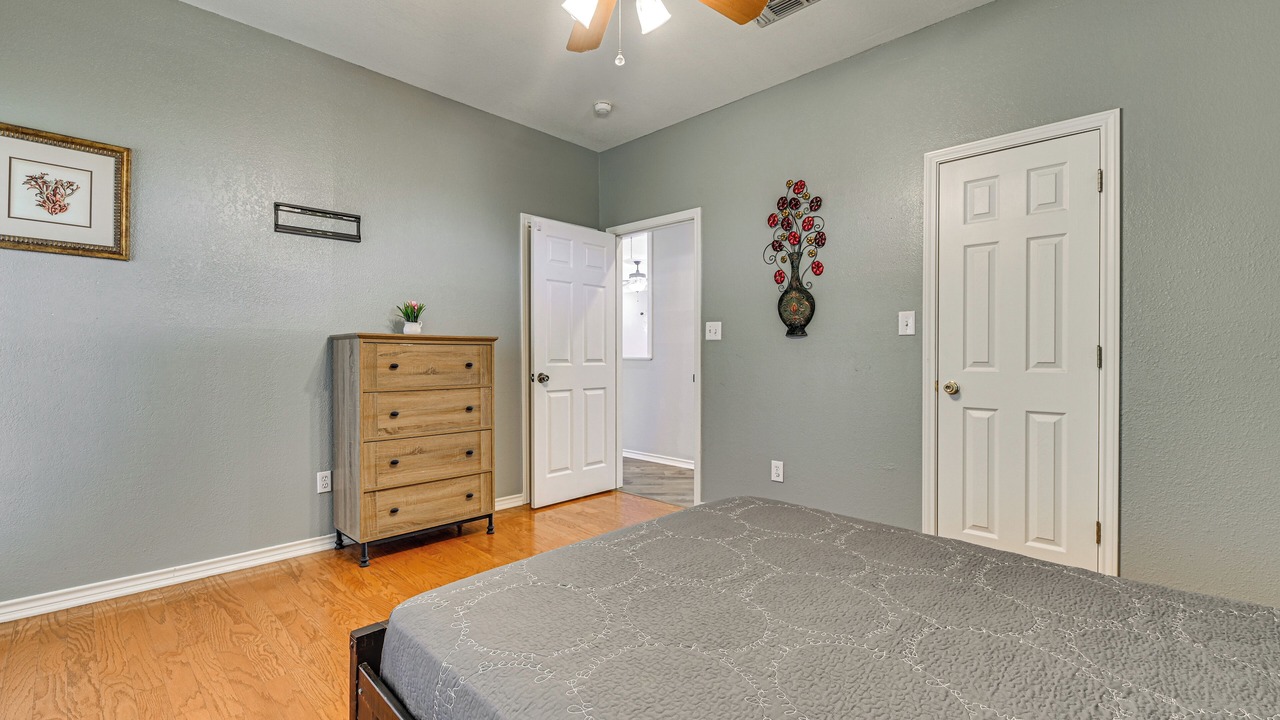 Photo of Bedroom in Sherman