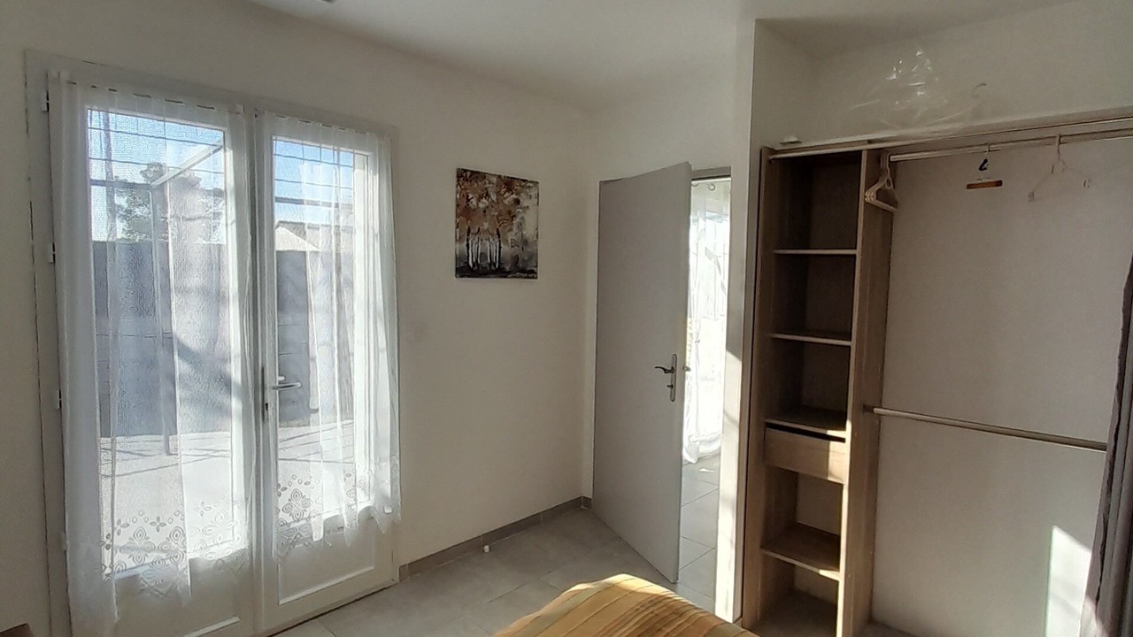 Photo of Bedroom in Combas