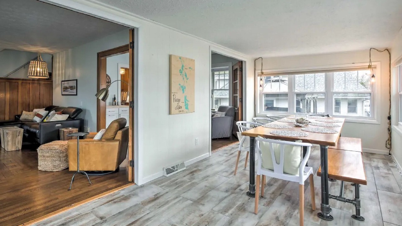 Photo of Bedroom in Portage Lakes