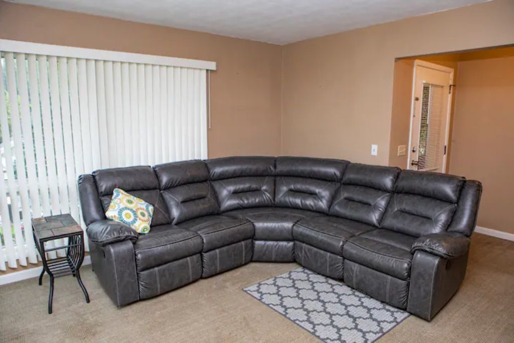 Photo of Livingroom in East Dubuque