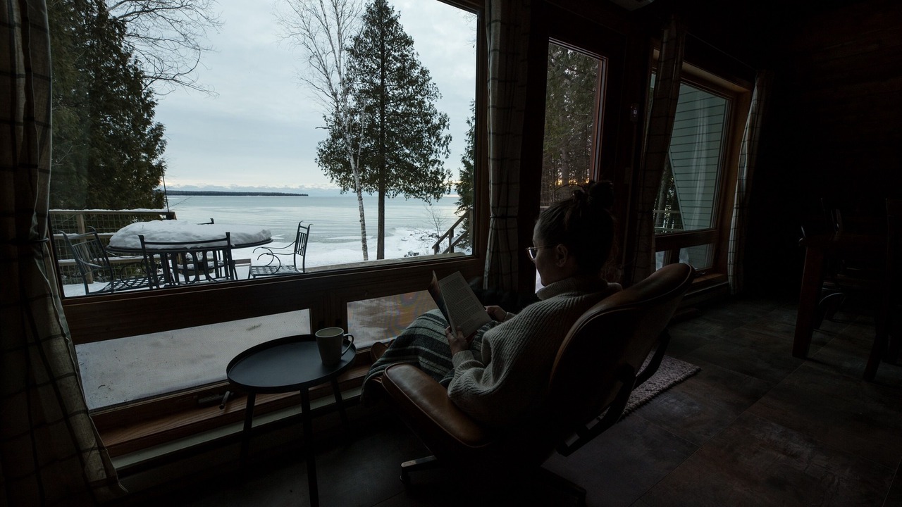 Photo of Livingroom in Ellison Bay