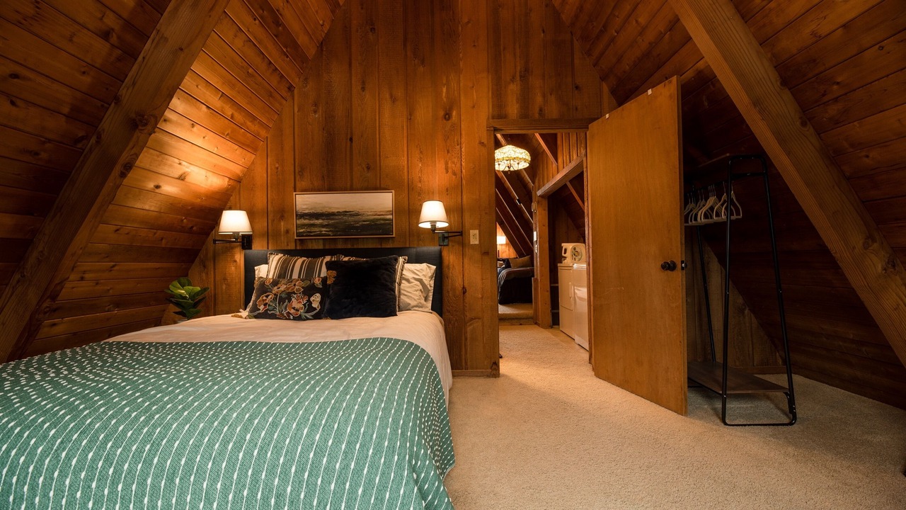 Photo of Bedroom in Ellison Bay