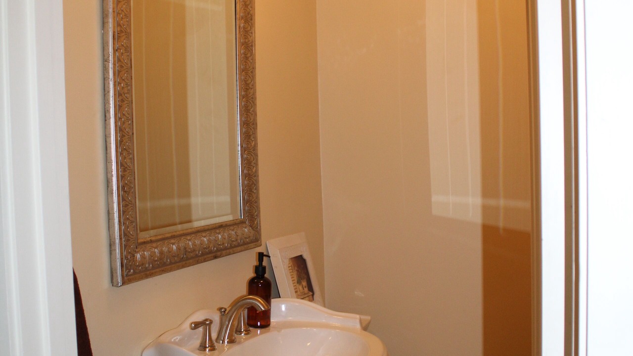 Photo of Bathroom in Joffre