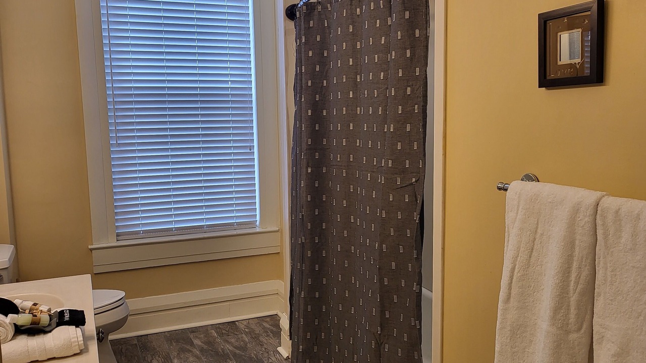 Photo of Bathroom in Joffre