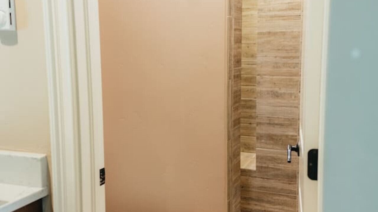 Photo of Bathroom in Silt