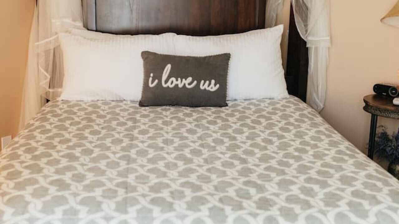 Photo of Bedroom in Silt