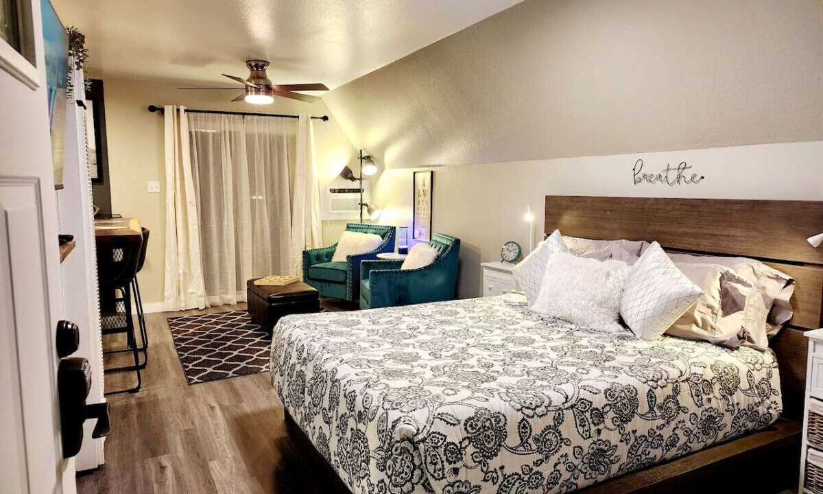Photo of Bedroom in Glenwood Springs