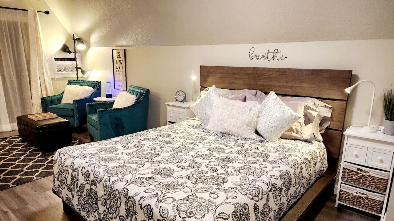 Photo of Bedroom in Glenwood Springs