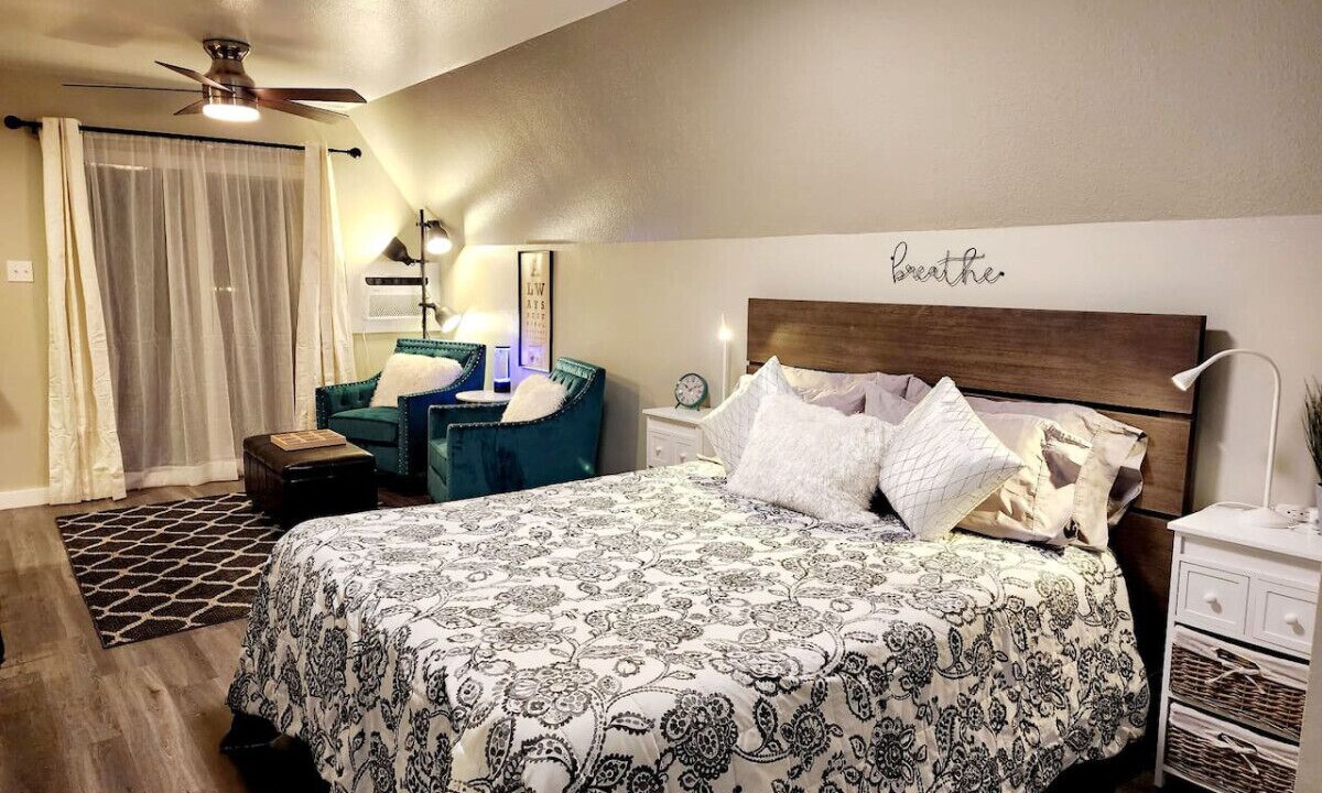 Photo of Bedroom in Glenwood Springs