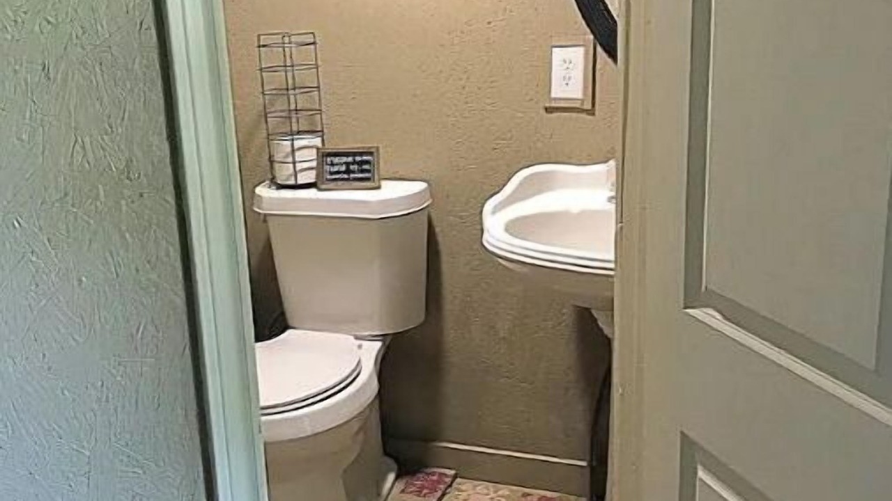 Photo of Bathroom in Whitesboro