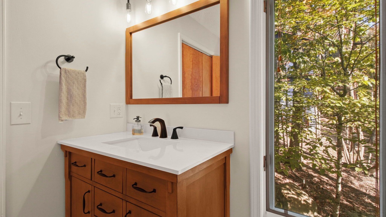 Photo of Bathroom in Charter Hills