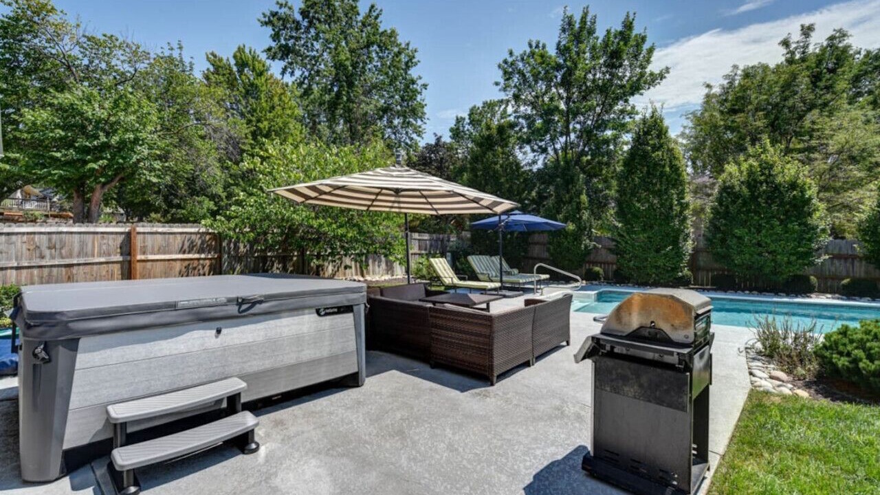 Photo of Outdoor in Lenexa