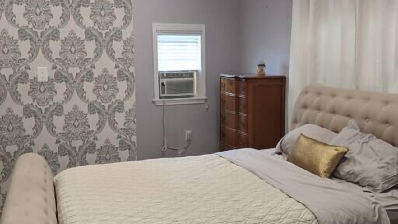 Photo of Bedroom in Moreauville