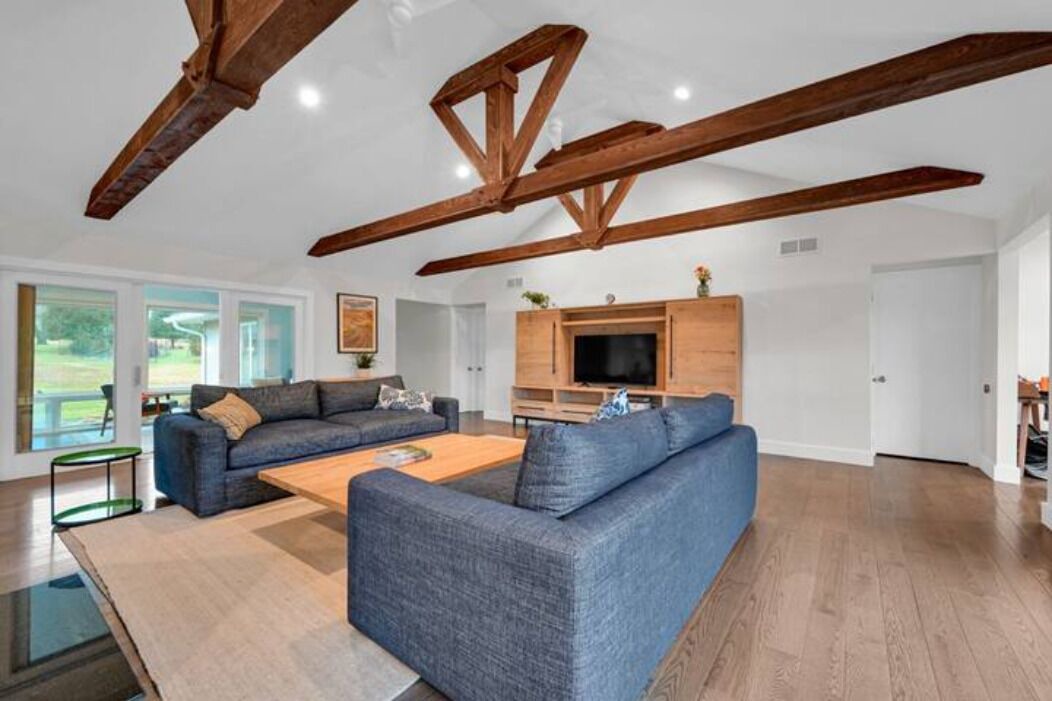 Photo of Livingroom in New Paltz