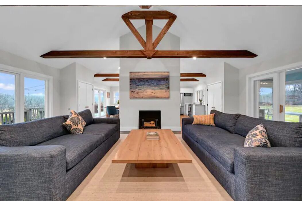 Photo of Livingroom in New Paltz