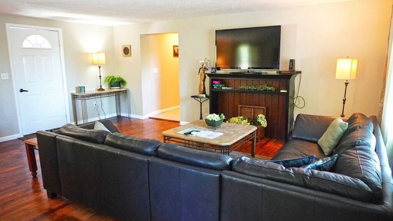 Photo of Livingroom in Keene