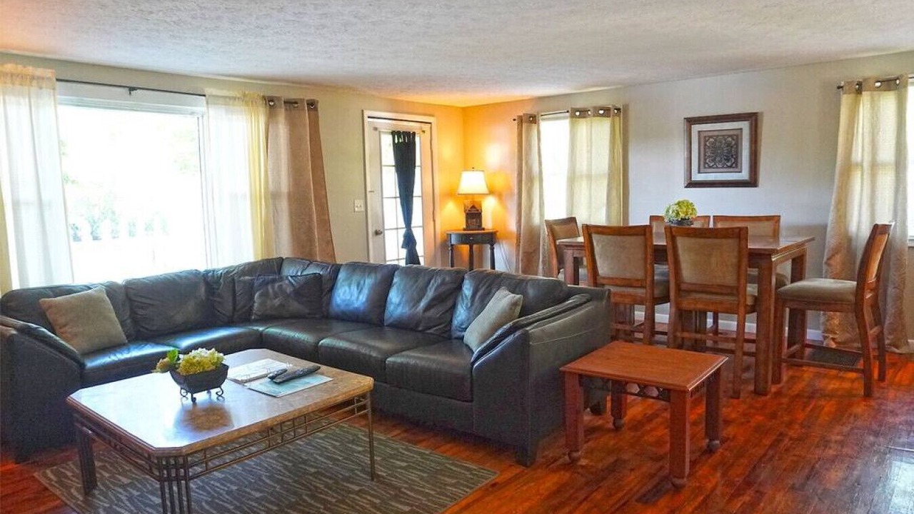 Photo of Livingroom in Keene