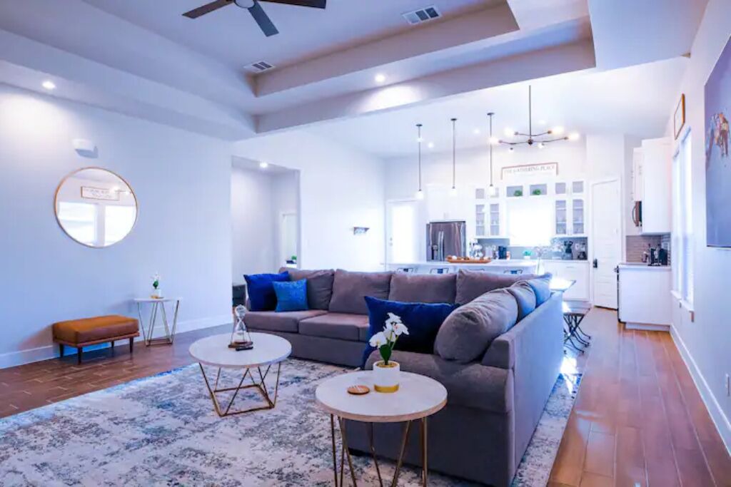 Photo of Livingroom in Cedar Crest
