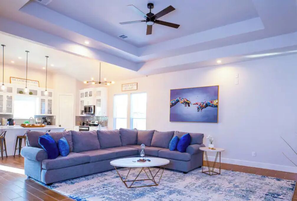 Photo of Livingroom in Cedar Crest