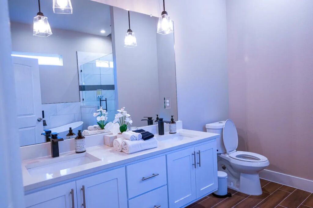 Photo of Bathroom in Cedar Crest