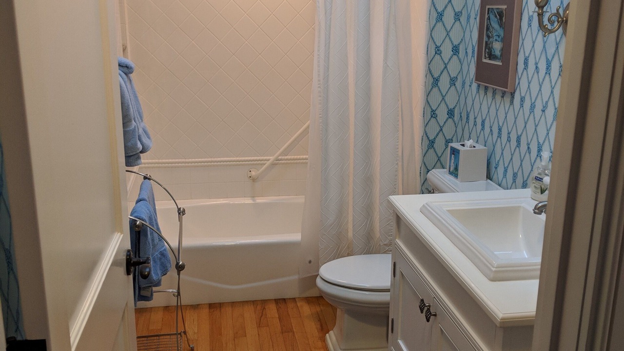 Photo of Others in West Chop