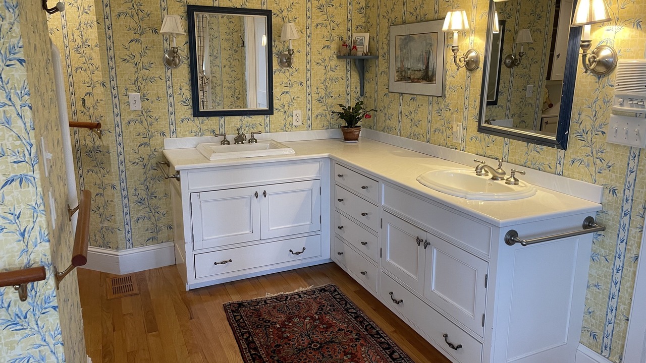 Photo of Others in West Chop