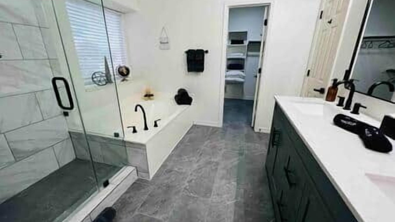 Photo of Bathroom in Mesquite
