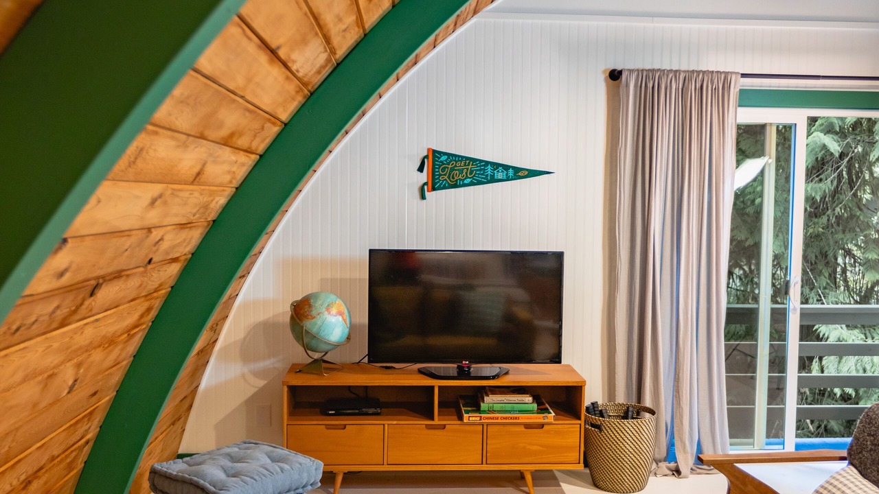 Photo of Livingroom in Glacier