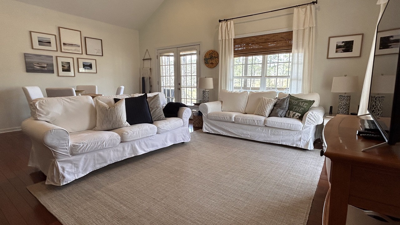 Photo of Livingroom in Newell