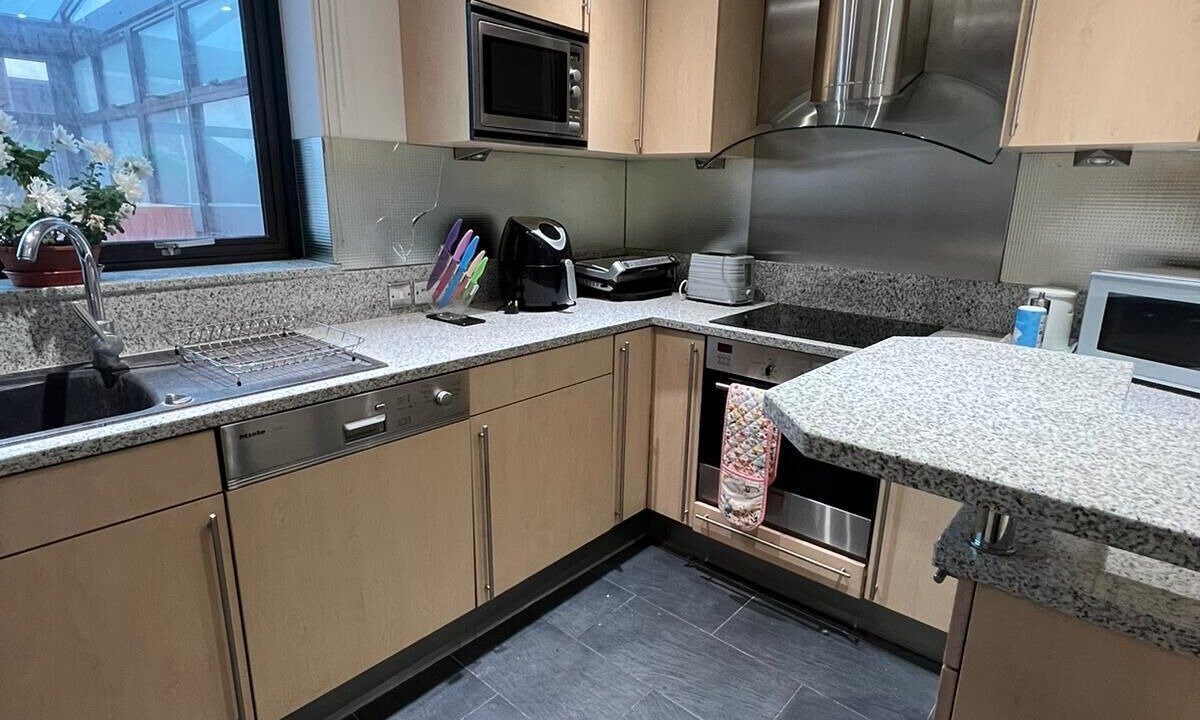 Photo of Others in Kensington