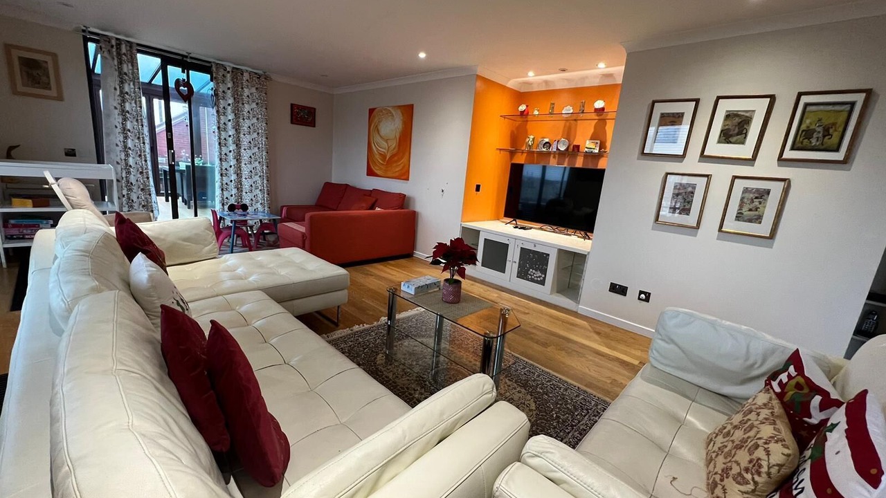 Photo of Livingroom in Kensington