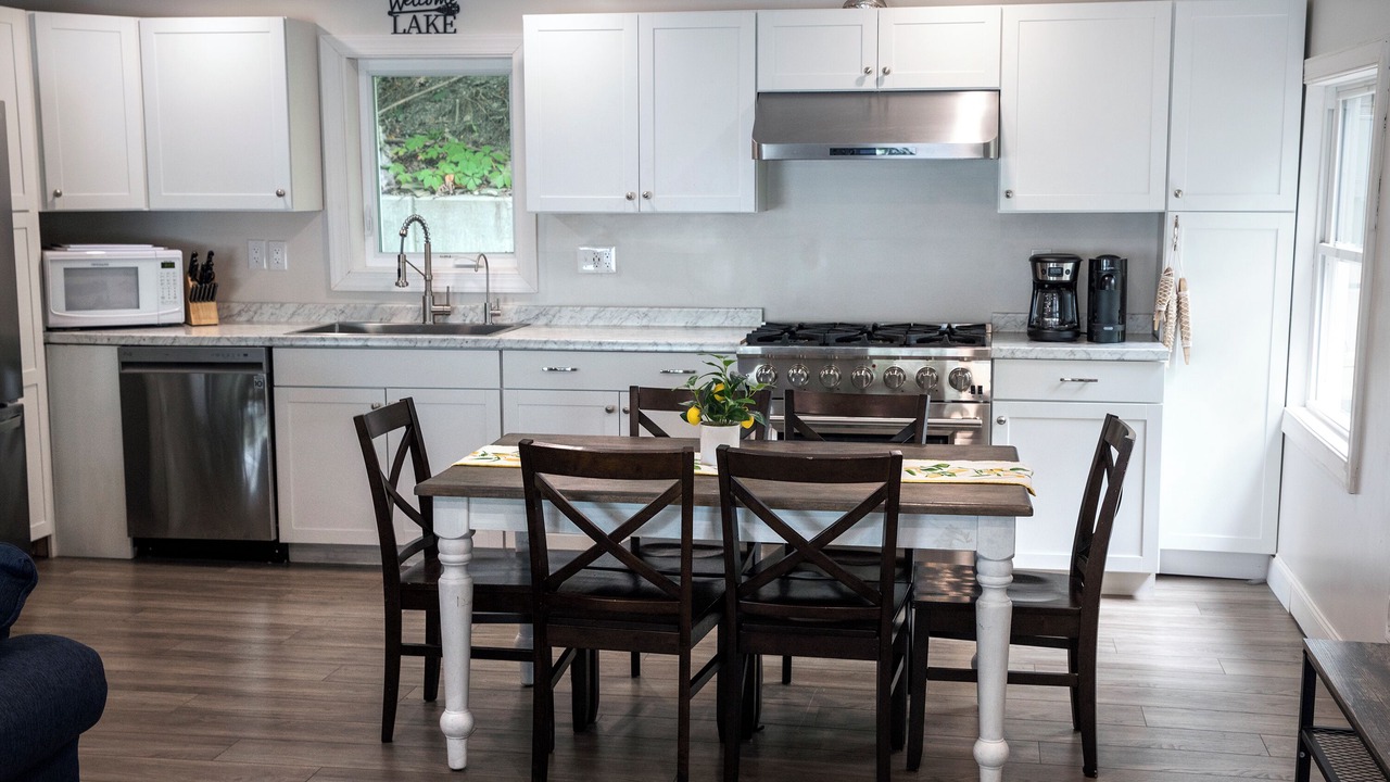 Photo of Kitchen in Lamoreaux Landing