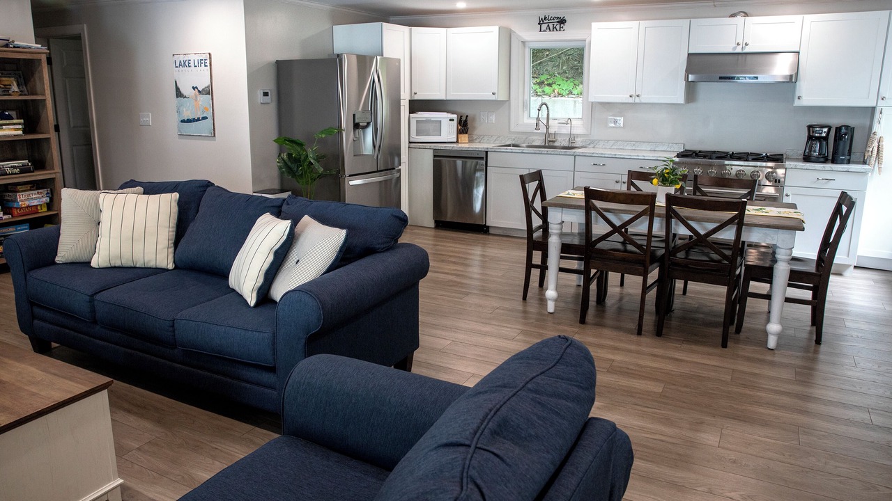 Photo of Bedroom in Lamoreaux Landing